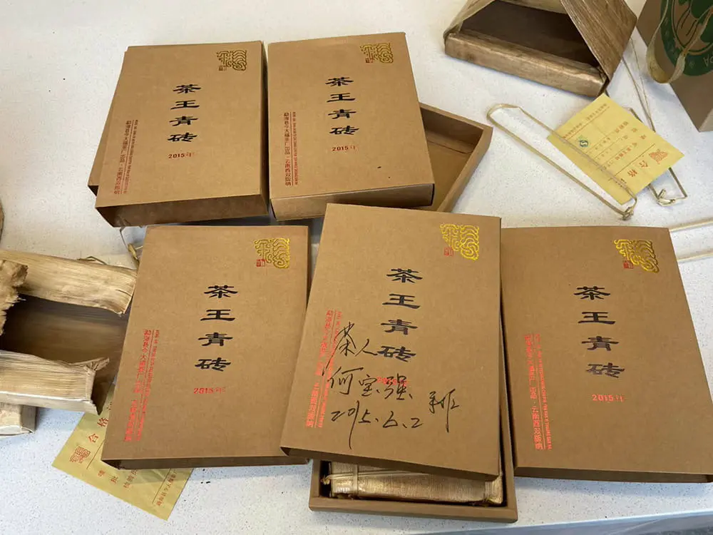 武汉回收今大福普洱茶2015年生茶熟茶